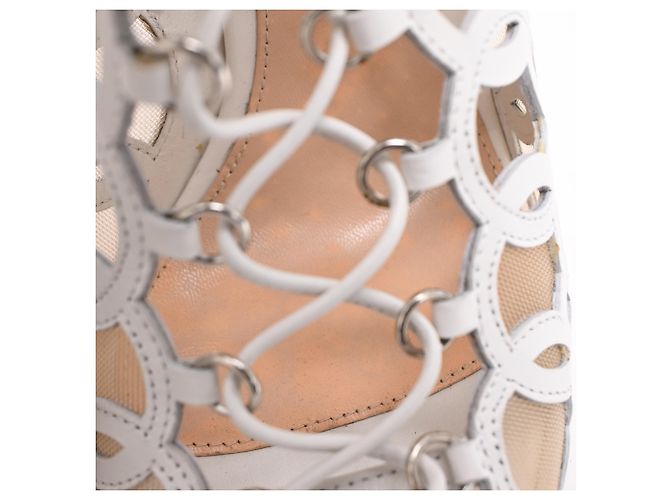 Sandali con tacco Gianvito Rossi Cutout Lace-Up in pelle bianca Bianco Crudo - vista 12