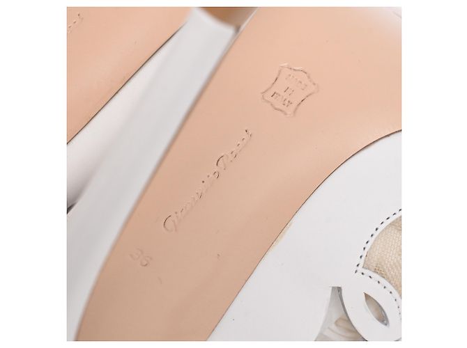 Sandali con tacco Gianvito Rossi Cutout Lace-Up in pelle bianca Bianco Crudo - vista 9