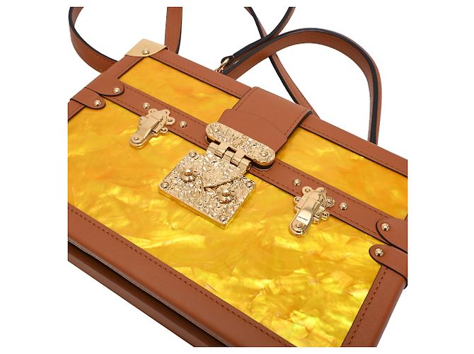 Borsa a tracolla Louis Vuitton Petite Malle V in madreperla gialla - vista 24