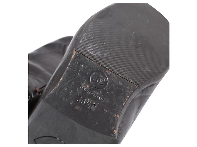 Timeless Mocassini Chanel CC decorati in pelle di vitello nera Nero - vista 24