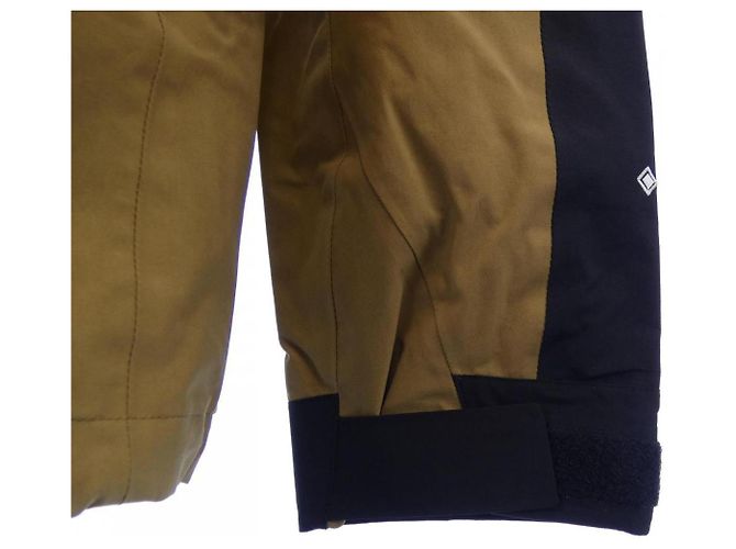 Jaqueta The North Face GORE-TEX Preto Bege - vista 7