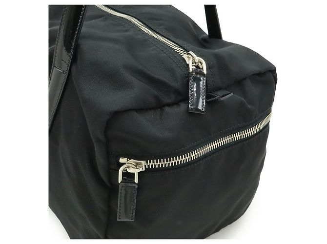 Borsa in nylon e pelle verniciata con logo Triangle Prada Nero - vista 6