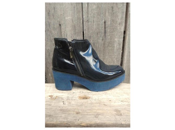 Autre Marque Stivaletti Fratelli Rossetti con plateau in vernice blu navy - vista 9