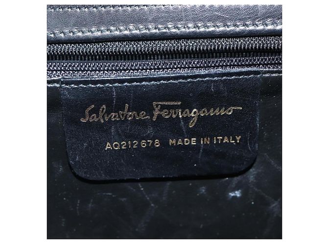 Salvatore Ferragamo Gancini in pelle Small Nero - vista 6