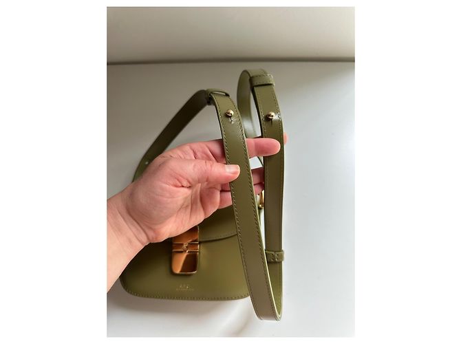 Apc A.P.C. Borsa Grace in pelle verde - vista 12