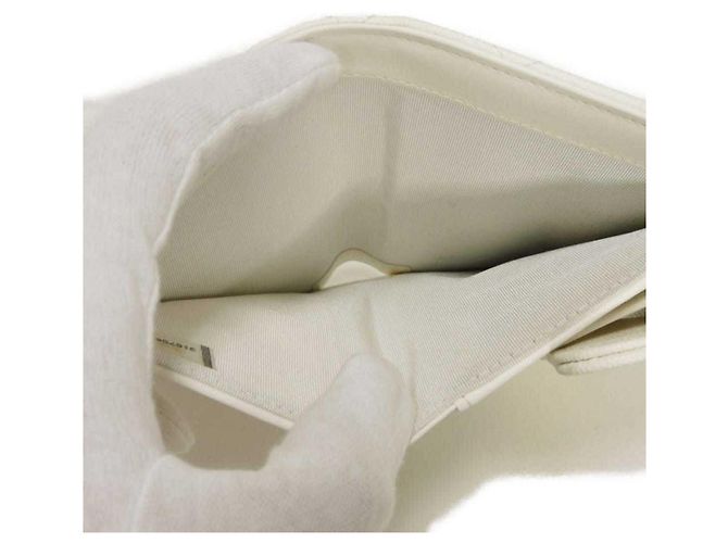 Chanel Matelassé Medium Tri-fold Wallet Weiß - Ansicht 14