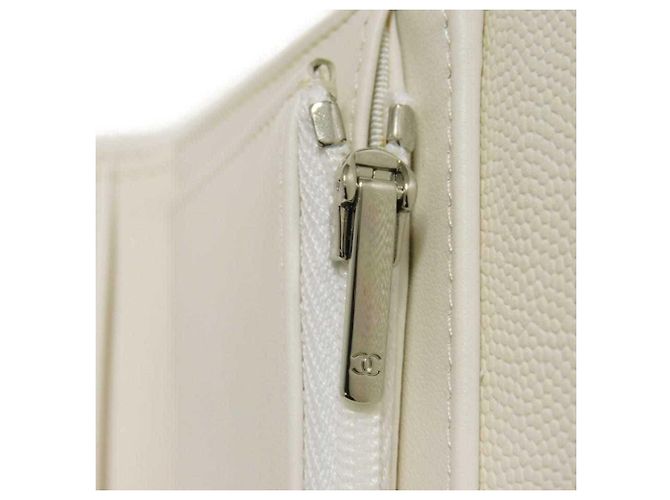 Chanel Matelassé Medium Tri-fold Wallet Weiß - Ansicht 15