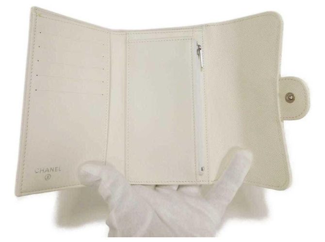Chanel Matelassé Medium Tri-fold Wallet Weiß - Ansicht 5