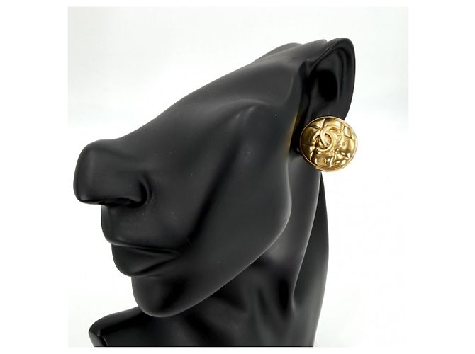 Orecchini a clip dorati Chanel D'oro - vista 2