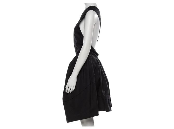 Alaïa schwarzes One-Shoulder-Kleid mit Volants - Ansicht 7
