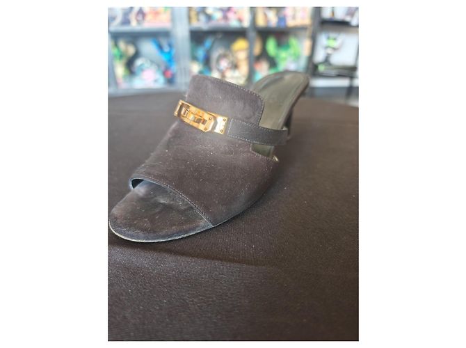Hermès Kelly Wildleder-Mules mit Absatz Schwarz - Ansicht 4