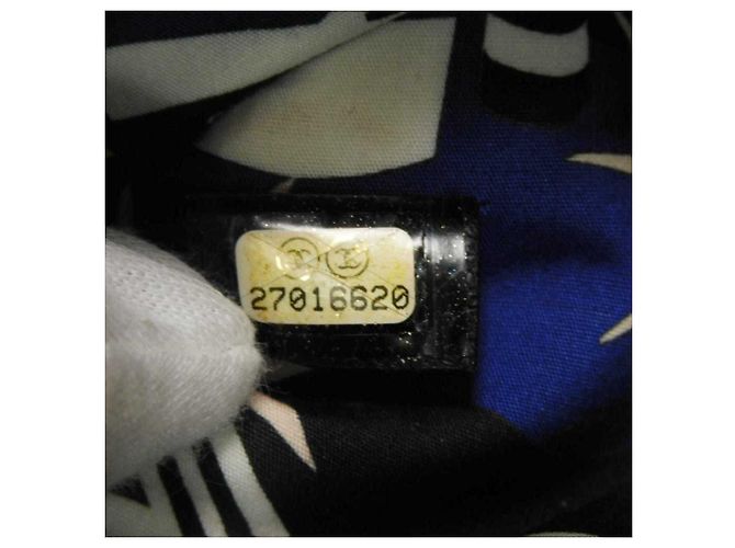 Chanel Black Goat Leather Coin Purse - view 7