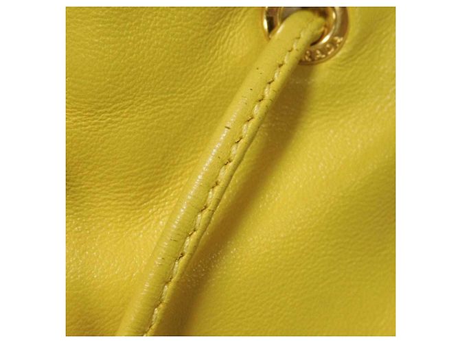 Borsa a secchiello Duetto in Saffiano Prada Giallo - vista 12