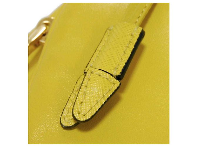Borsa a secchiello Duetto in Saffiano Prada Giallo - vista 14