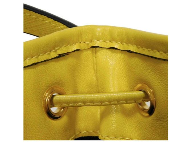 Borsa a secchiello Duetto in Saffiano Prada Giallo - vista 9