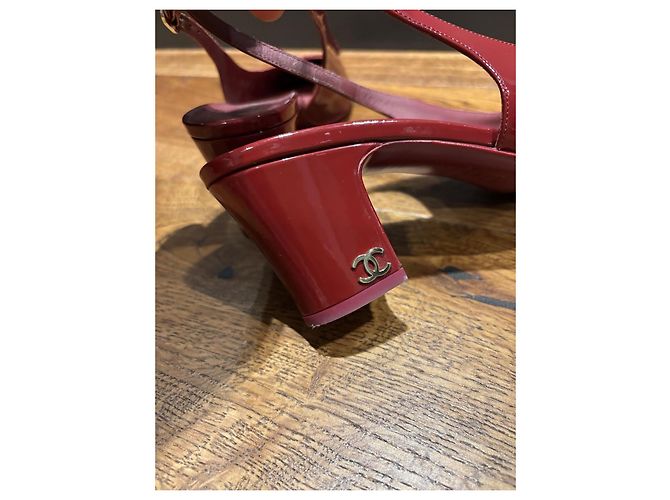 Chanel Burgundy Patent Leather Slingback Heels Dark red - view 11