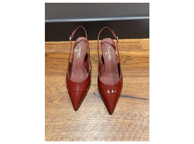 Chanel Burgundy Patent Leather Slingback Heels Dark red - view 8