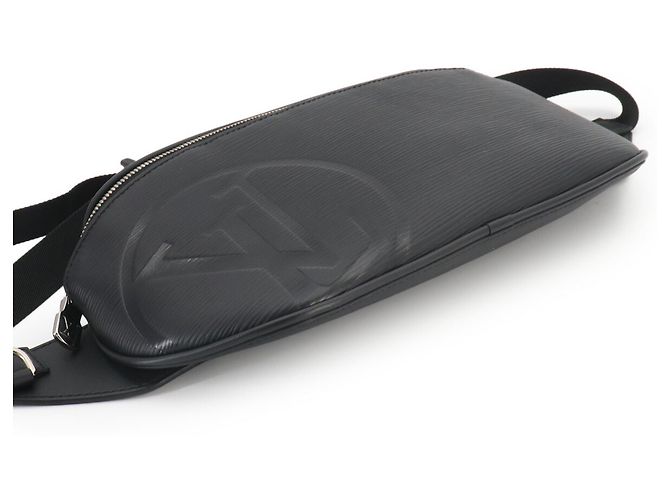 Bumbag Marsupio in pelle Epi di Louis Vuitton in Noir Nero - vista 4