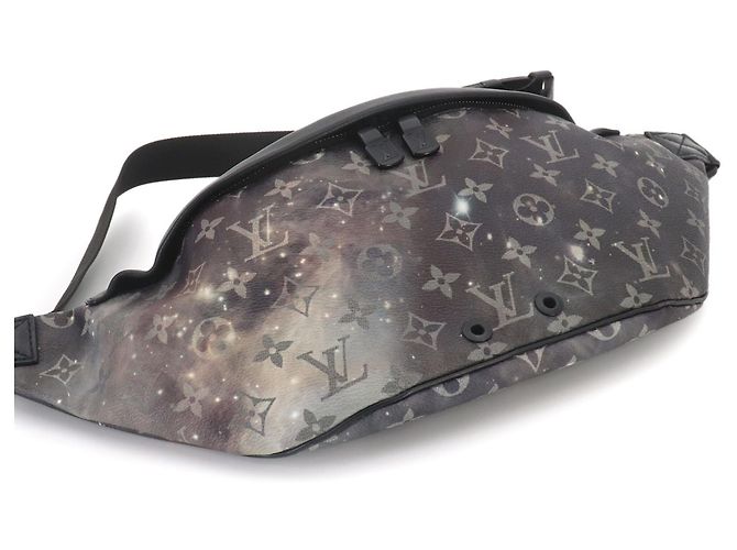 Louis Vuitton Monogram Galaxy Discovery Bumbag Nero - vista 4