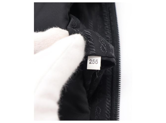Borsa a tracolla Prada in poliammide riciclata Re-Nylon Nero - vista 23