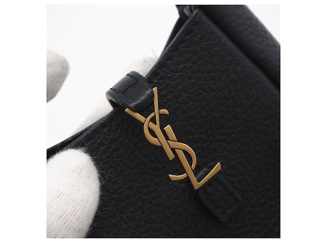 Yves Saint Laurent Grain Leather LE 5 A 7 Soft Micro Pouch Nero - vista 10