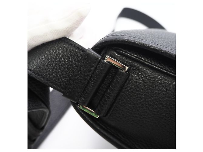 Prada Leather Triangle Logo Shoulder Bag Black - view 9