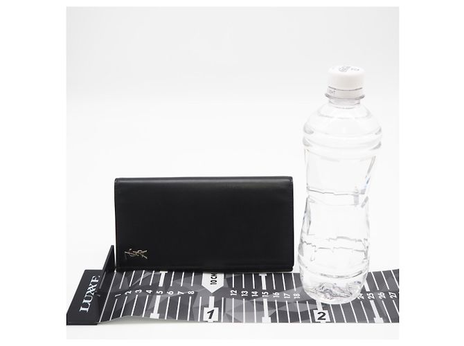 Yves Saint Laurent Tiny Cassandra Continental Wallet Black - view 3