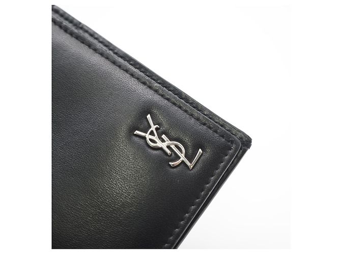 Yves Saint Laurent Tiny Cassandra Continental Wallet Black - view 9