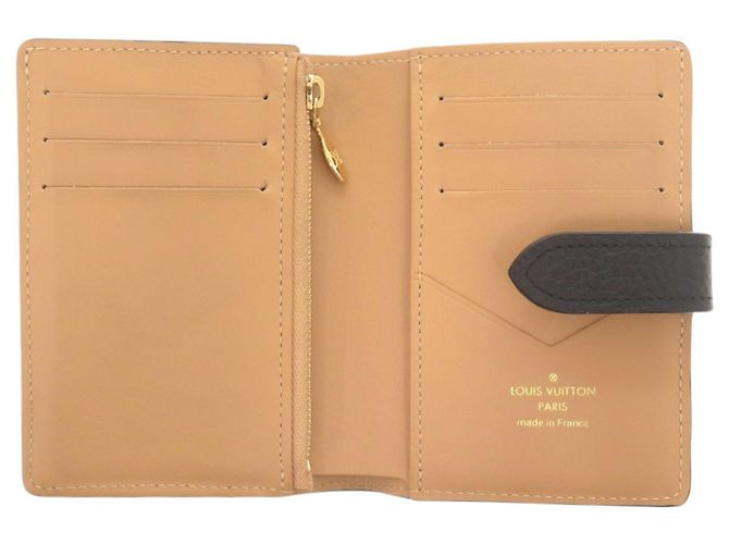 Louis Vuitton Bi-Fold Wallet aus schwarzem Taurillon-Leder - Ansicht 4
