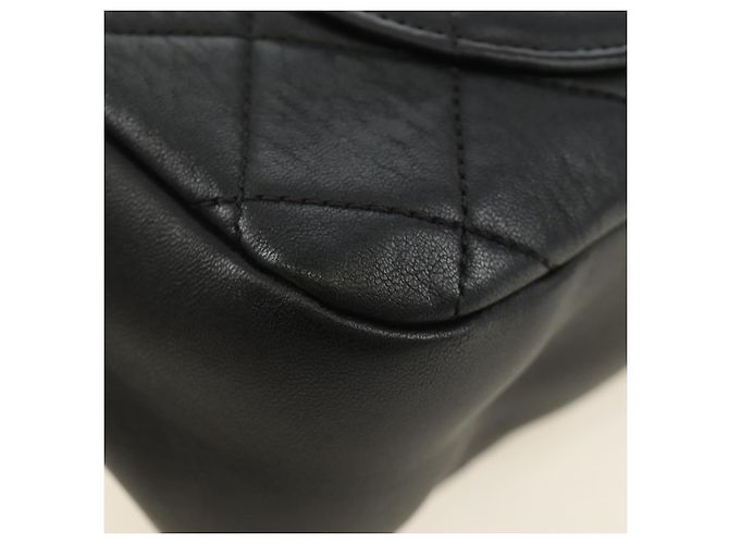 CHANEL Borsa All About Chain Matelasse in pelle di agnello nera e oro CC Auth 189115SM Nero D'oro - vista 17