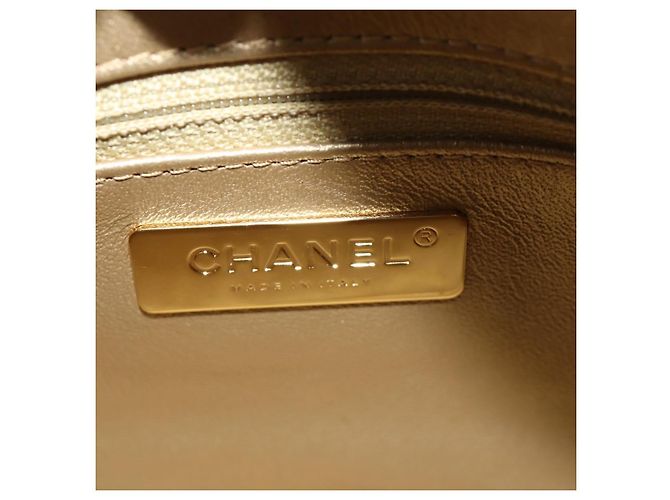 CHANEL Borsa All About Chain Matelasse in pelle di agnello nera e oro CC Auth 189115SM Nero D'oro - vista 22