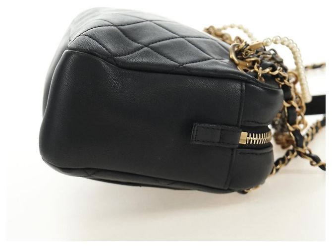CHANEL Borsa All About Chain Matelasse in pelle di agnello nera e oro CC Auth 189115SM Nero D'oro - vista 5