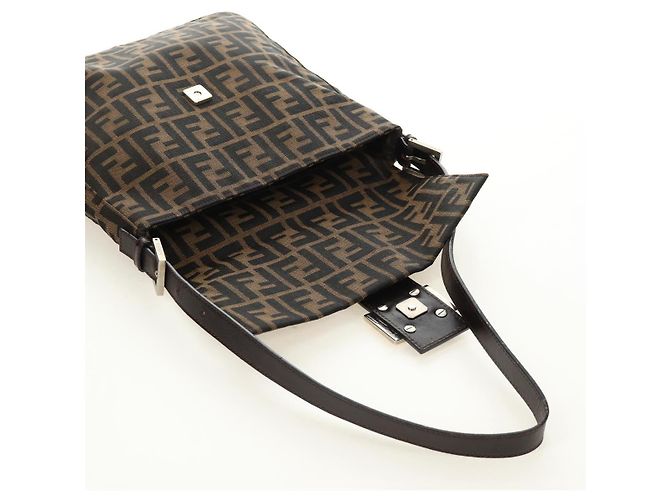 FENDI Zucca Canvas Mamma Baguette Shoulder Bag Black Brown Auth 189187V Marrone Nero - vista 19