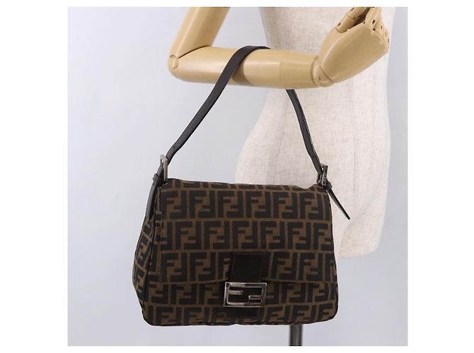 FENDI Zucca Canvas Mamma Baguette Shoulder Bag Black Brown Auth 190109SAV Marrone Nero - vista 27