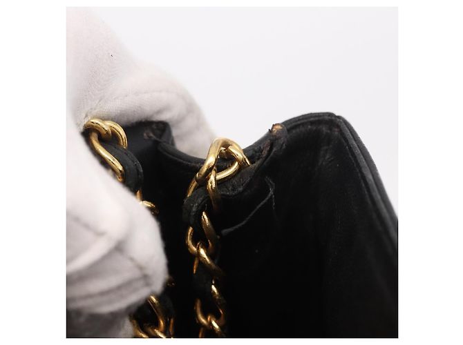 Borsa a tracolla CHANEL con catena in pelle di agnello nera e oro CC Auth 189894 Nero D'oro - vista 10