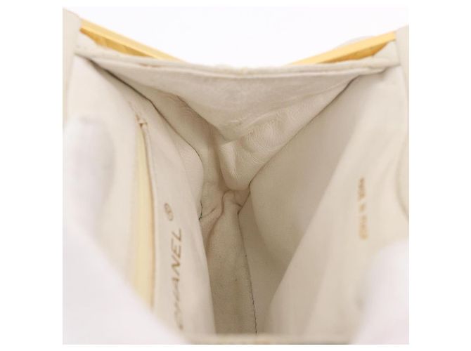 CHANEL Bolso Cinturón con Cadena de Piel de Cordero Blanco Oro CC Auth 189310A Dorado - vista 22