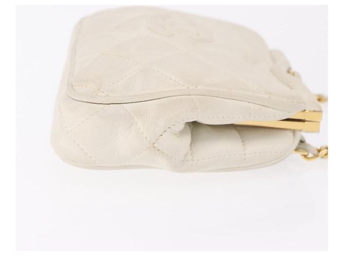 CHANEL Bolso Cinturón con Cadena de Piel de Cordero Blanco Oro CC Auth 189310A Dorado - vista 3