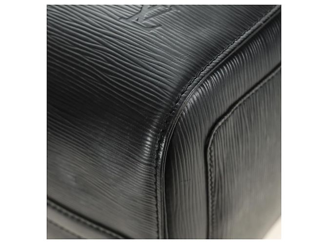 LOUIS VUITTON Epi Keepall 50 Boston Bag Noir M42962 LV Auth 188969V Nero - vista 19