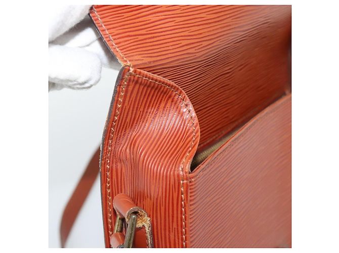 Borsa a Spalla LOUIS VUITTON Epi Saint Cloud GM Marrone M52193 LV Auth ep15008 - vista 21