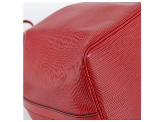 Borsa a Spalla LOUIS VUITTON Epi Petit Noe Rosso M44107 LV Auth ka5050A - vista 14