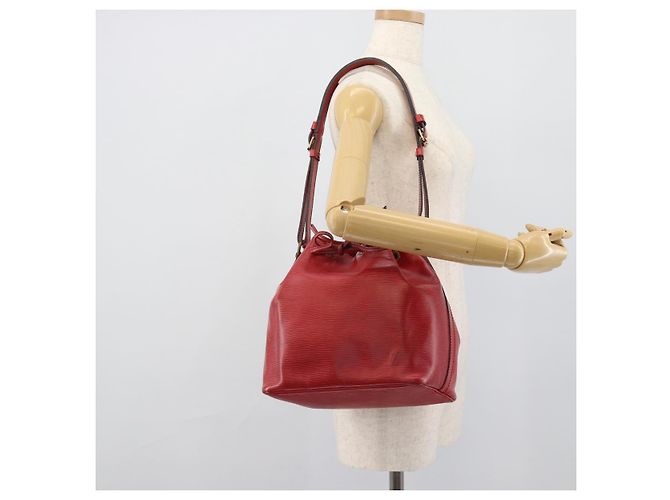 Borsa a Spalla LOUIS VUITTON Epi Petit Noe Rosso M44107 LV Auth ka5050A - vista 21