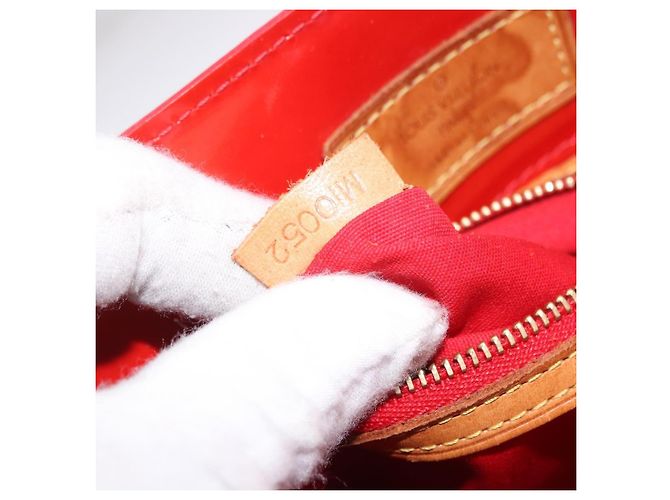 LOUIS VUITTON Monogram Vernis Reade PM Hand Bag Red Rouge M91088 LV Auth BA13792 Rosso - vista 12