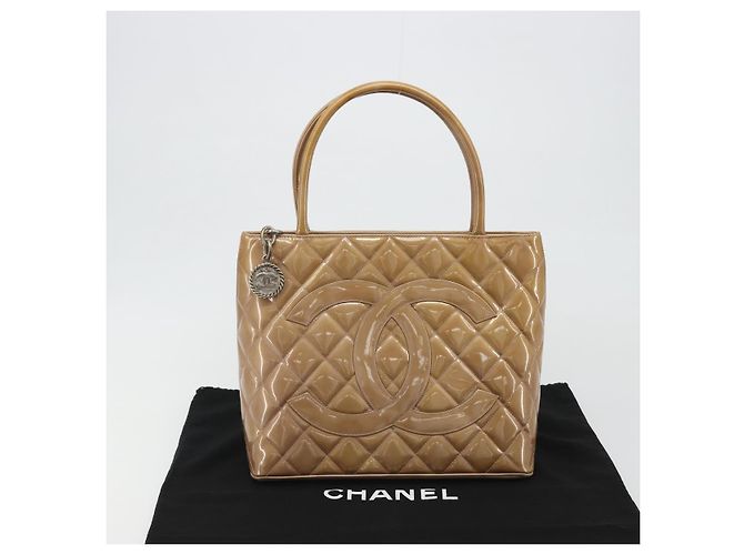 CHANEL Matelasse Reprint Tote Bag Lackleder Beige CC Auth 189771M - Ansicht 12
