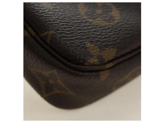 LOUIS VUITTON Monogram Vivienne Mini Pochette Accessoires M45905 Auth 189293SM Monogramma - vista 16