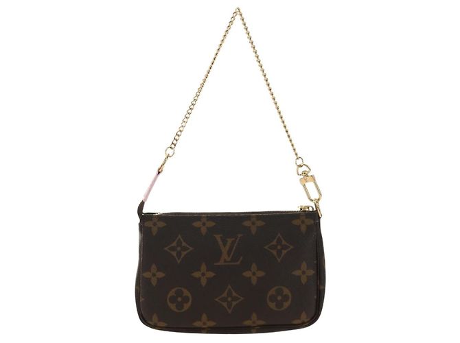 LOUIS VUITTON Monogram Vivienne Mini Pochette Accessoires M45905 Auth 189293SM Monogramma - vista 2