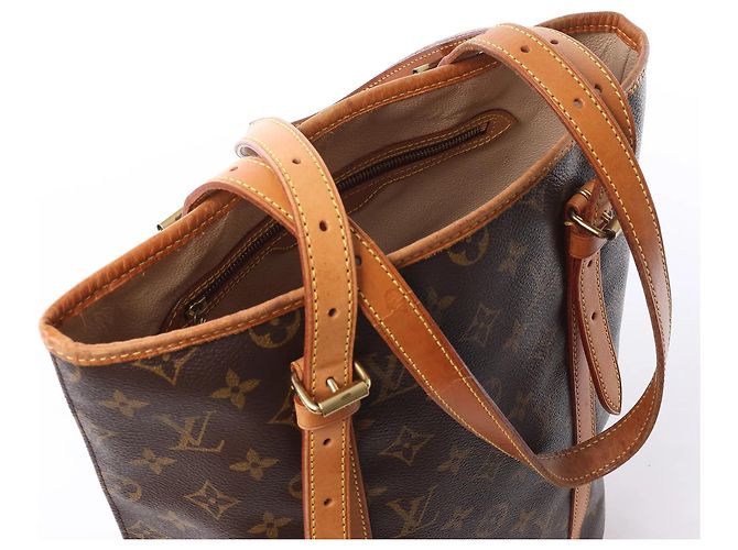 Bolsa de Ombro Louis Vuitton Bucket GM Monogram Canvas Marrom M42236 Bege - vista 9