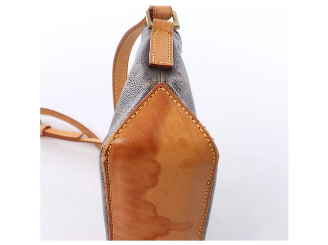 Borsa a tracolla Louis Vuitton Trotteur in tela Monogram marrone M51240 - vista 7