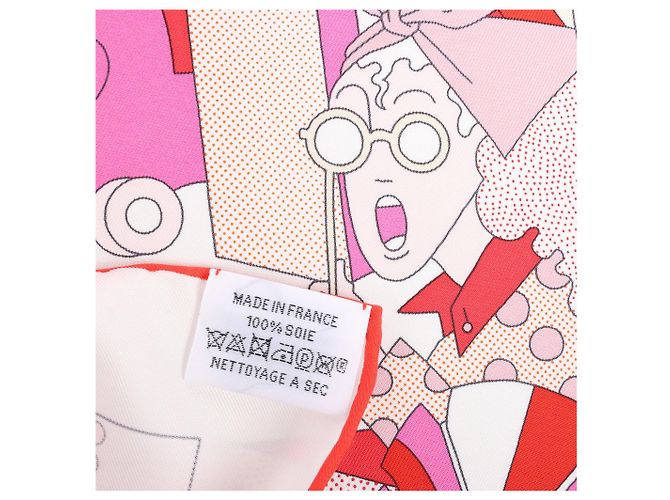 Foulard in seta Hermès Carré 90 "CA DECOIFFE" Rosa - vista 14