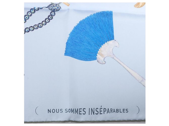 Foulard in seta Hermès Carré 90 "Nous Sommes Inséparables" blu - vista 11