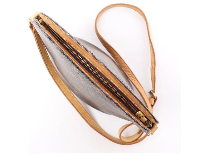 Borsa a tracolla Louis Vuitton Drouot in tela Monogram marrone M51290 - vista 15